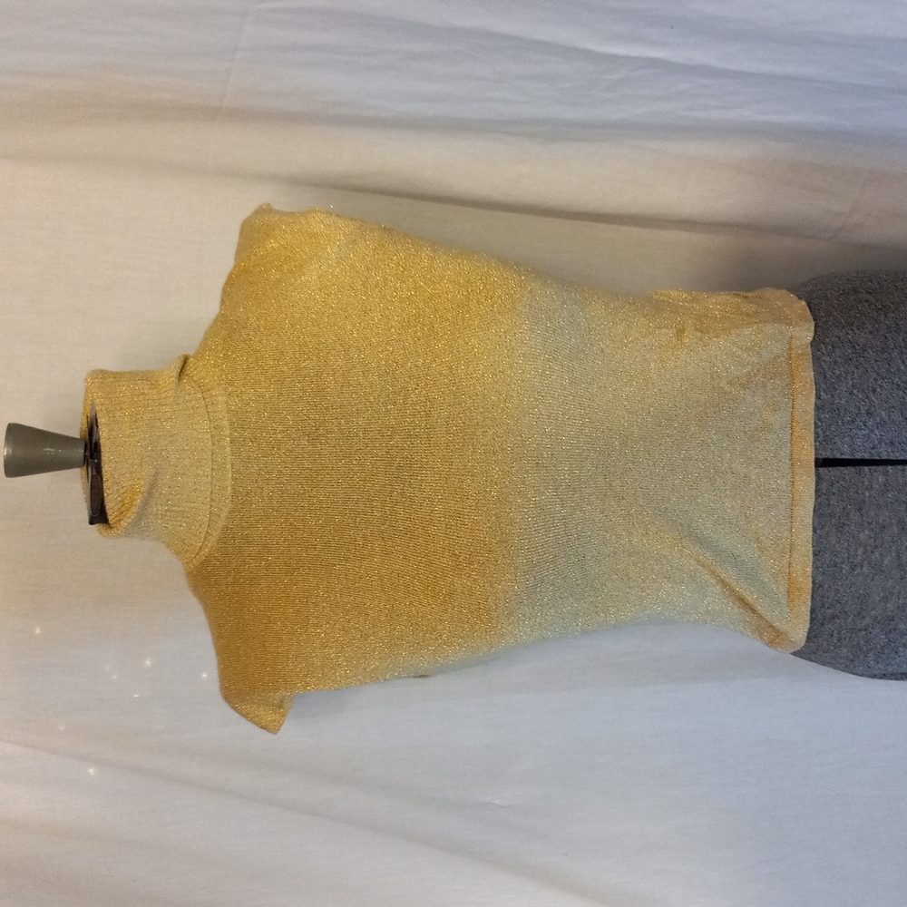 The limited glitter cap sleeve tank